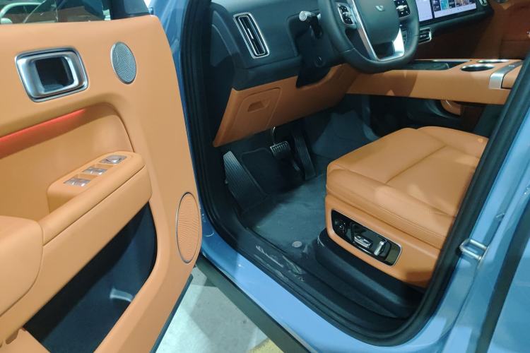 Used Li Auto L8 2023 Pro Model Driver Seat