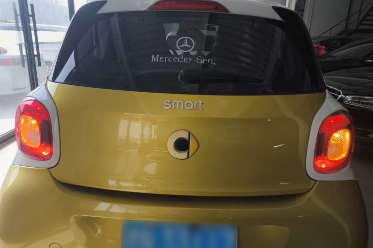 Used smart forfour 2016 0.9T 66 kW Pioneer Edition
