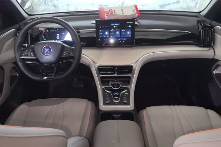 Used BYD Song Pro New Energy 2023 Champion Edition DM-i 71KM Navigation Model Center Console