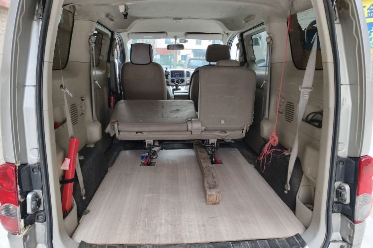 Used Nissan NV200 2014 1.6L Manual Luxury Model China V Standard Trunk