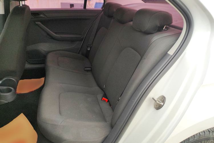 Used Volkswagen Jetta 2017 1.5L Automatic Fashion Model Left Rear Seat