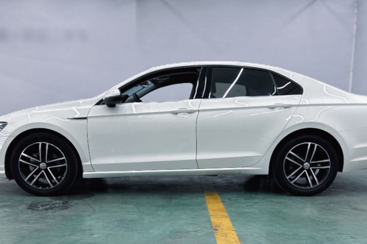 Used Volkswagen Lamando 2021 280TSI DSG Comfort Edition Exterior 2