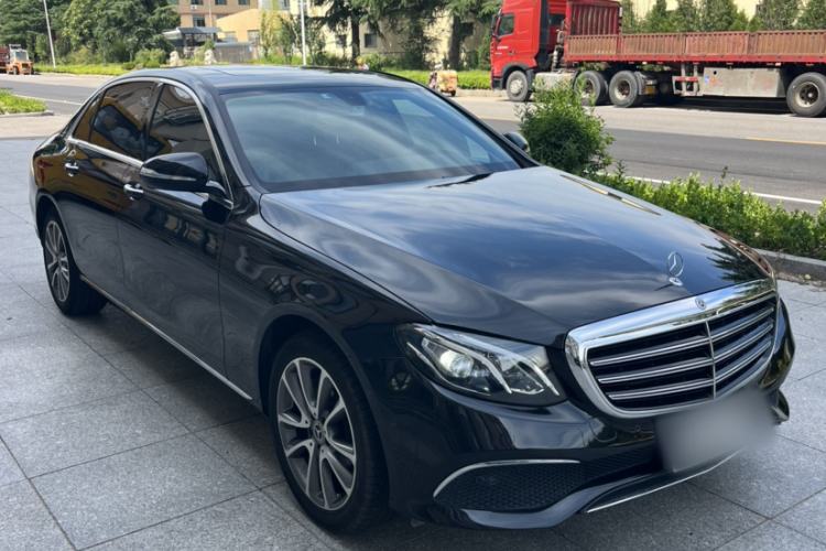 Used Mercedes-Benz E-Class 2018 Facelift E 200 L Exterior 6