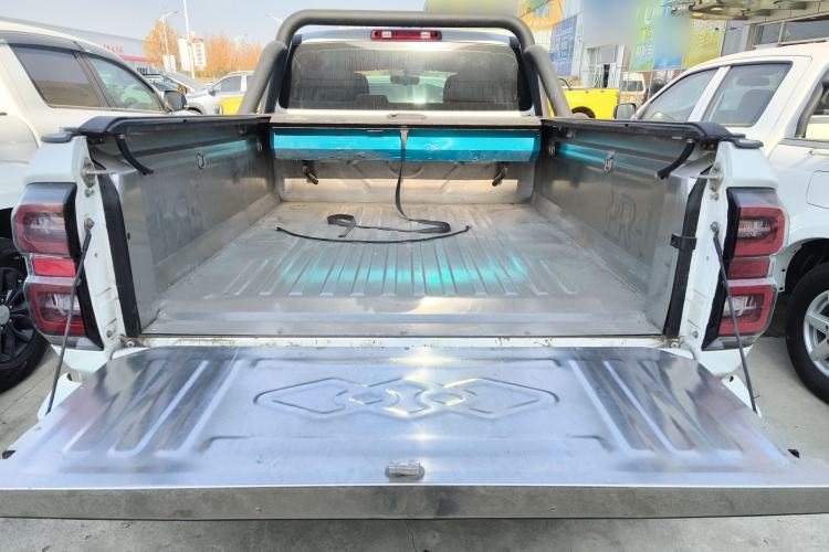 Used Great Wall King Kong Poer 2023 2.0T Automatic Gasoline Two-Wheel-Drive Elite Version Flatbed GW4C20C Trunk