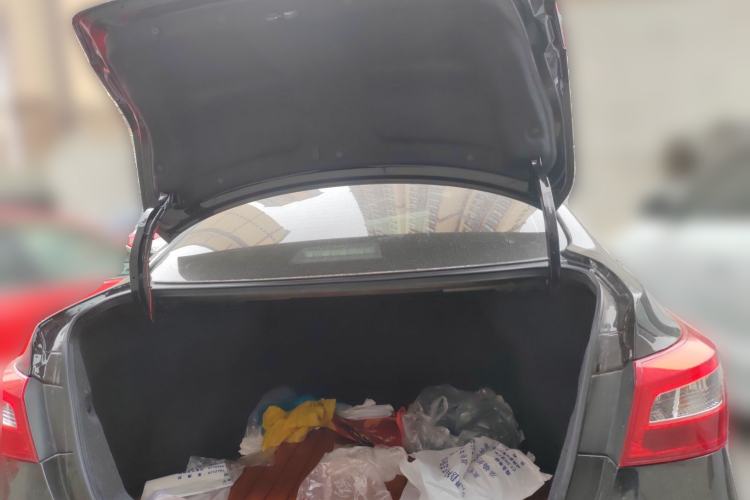 Used Nissan Sylphy 2021 Classic 1.6XE CVT Comfort Edition Trunk