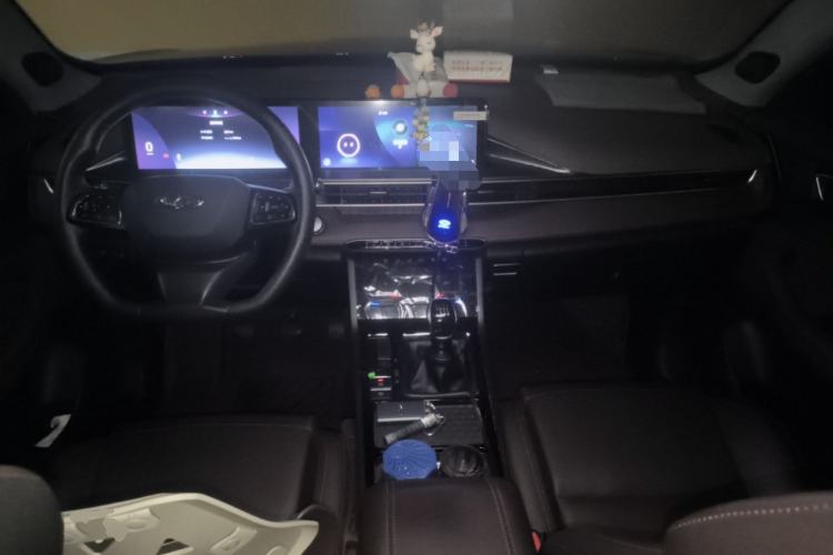 Used Chery Tiggo 7 2024 1.5T Manual Glory Edition Center Console