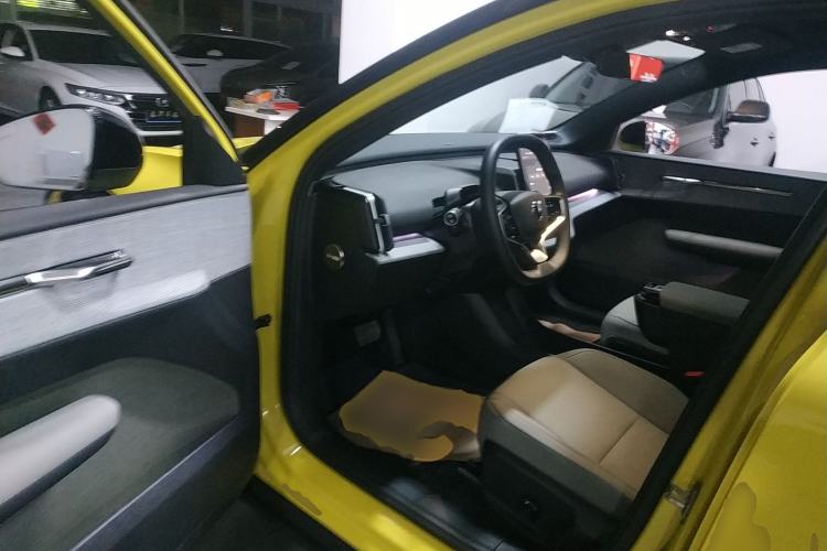 Used Volvo EX30 2025 Rear-Drive Long-Range Version Ultra
