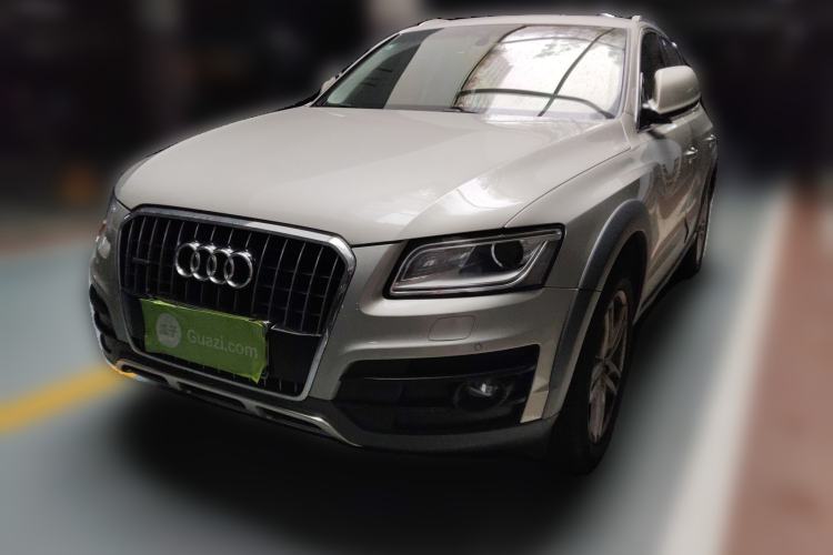 Used Audi Q5 2017 Plus 40 TFSI Technology Model