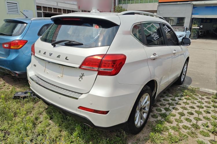 Used Haval H2 2017 Red-Label 1.5T Manual Two-Wheel-Drive Elite Model Rear Right 45 Deg