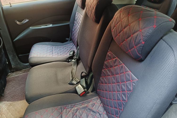 Used JAC Group Refine M2 2012 1.5L MT Comfort Sporty 7-Seater
