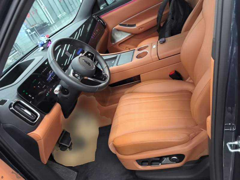 Used Hima AITO M8 2025 Extended-Range Ultra Version 53.4 kWh 6-Seater Edition — 14