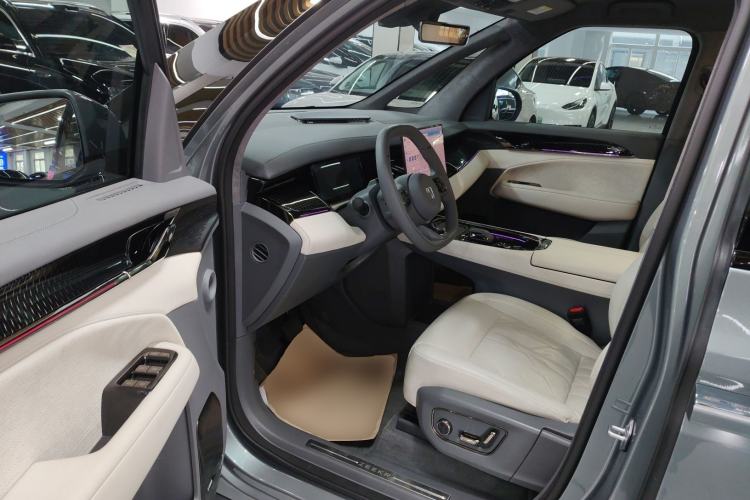 Used Zeekr 009 2024 7-Seater Walk-Through Version Four-Wheel Drive 108 kWh