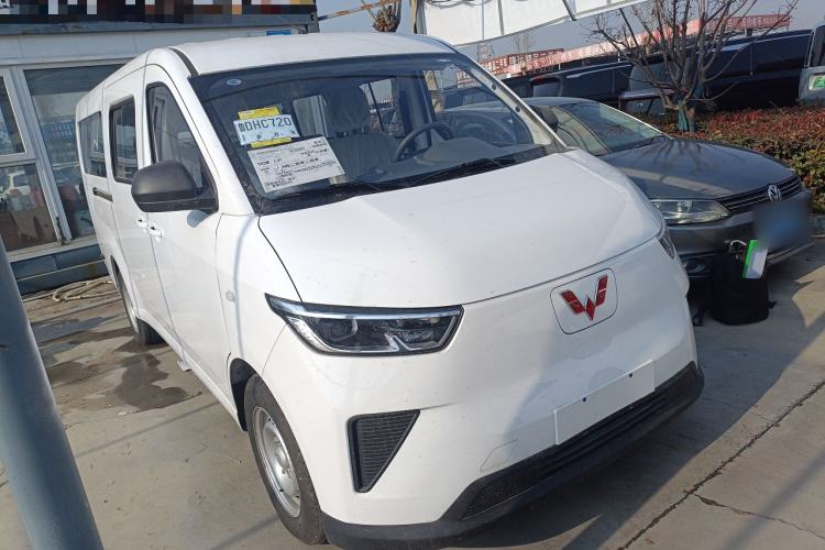 Used Wuling Yangguang 2025 Model 400km Bus Edition—Comfort Edition
