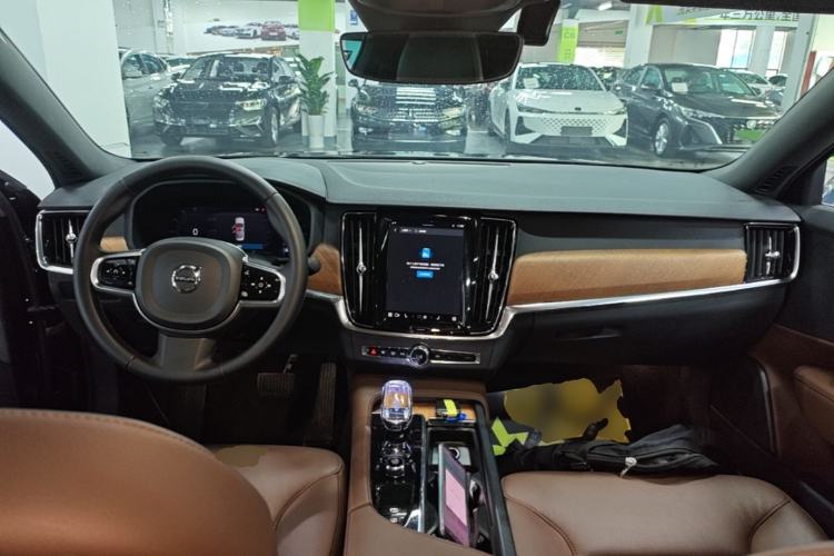 Used Volvo S90 2024 B5 Zhiyi Luxury Edition Center Console