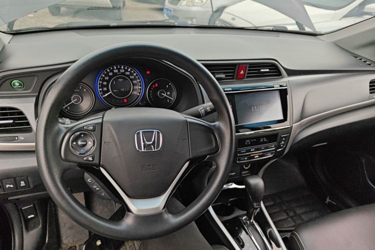Used Honda Crider 2016 1.8L CVT Leading Edition Center Console