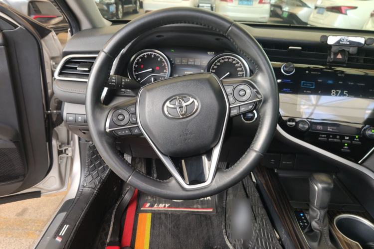 Used Toyota Camry 2021 2.0G Luxury Edition