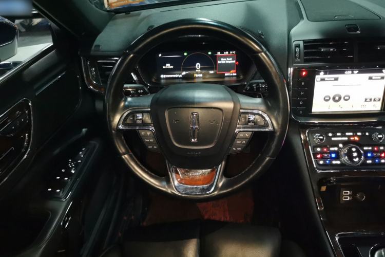 Used Lincoln Continental 2017 2.0T Two-Wheel-Drive Luxury Edition
