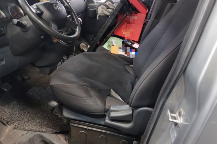 Used Dongfeng Yufeng 2023 V9+ 2.0T Manual Front-Drive Multi-Function Mid-Roof High-Roof 7/8/9-Seater
