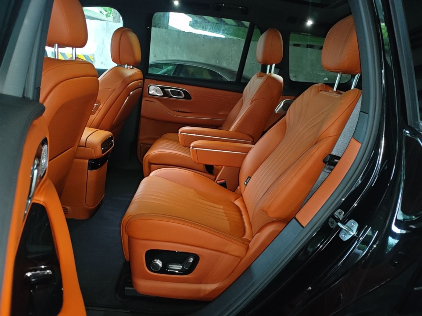 Geely Galaxy M9 2025 Model 210km Four-Wheel-Drive Leading Edition — снимка 20