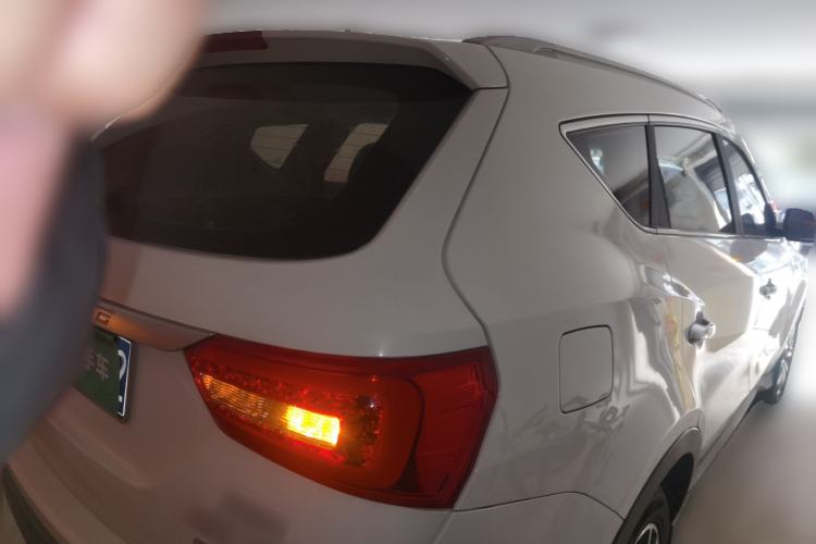 Used Dongfeng Fengon 580 2017 Revised Version 1.5T CVT Luxury Edition