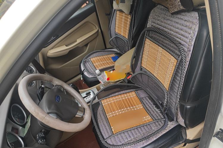 Used Ford Focus 2013 Sedan Classic 1.8L Automatic Fashion Edition