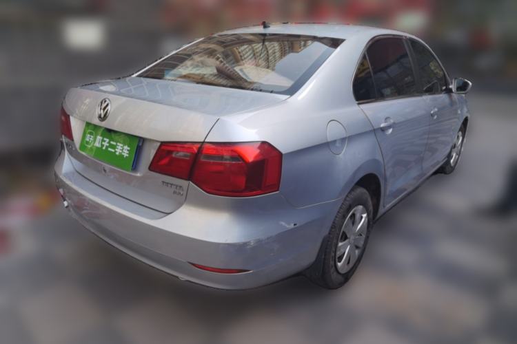 Used Volkswagen Jetta 2015 1.6L Manual Fashion Edition
