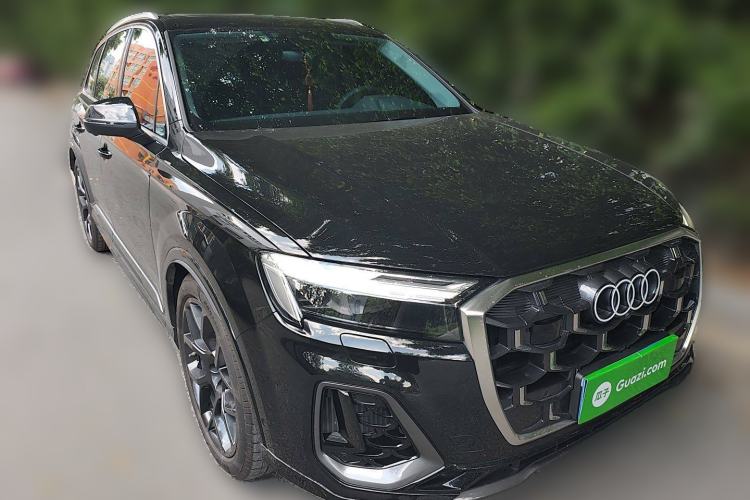 Used Audi Q7 2024 55 TFSI quattro S line Sport model