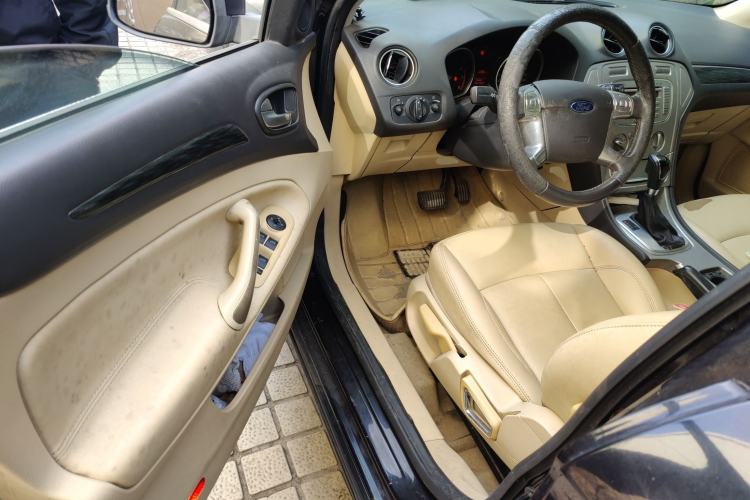 Used Ford Mondeo 2010 2.3L Fashion Edition
