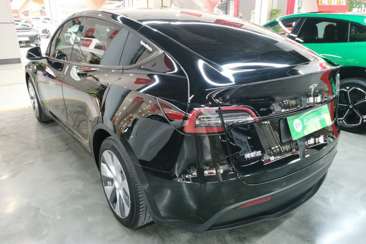 Used Tesla Model Y 2021 Long-Range All-Wheel-Drive Version