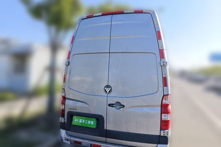 Used Foton Toano 2023 Joy Elephant Van 2.0T Manual Transmission Extended Wheelbase Ultra-High Roof Rear Single Tire 3-Seater
