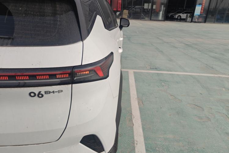 Used Lynk & Co 06 EM-P 2023 EM-P 126 Long-Range Halo Exterior 3