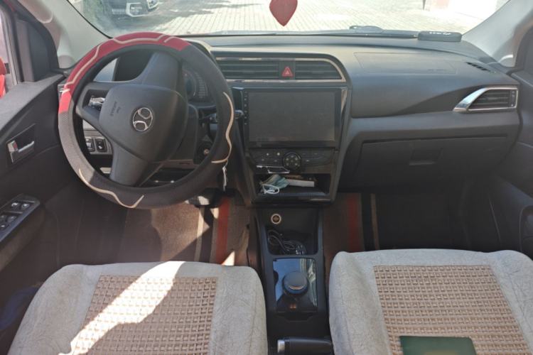 Used BAIC New Energy EC 2017 EC200 Dynamic Edition Center Console