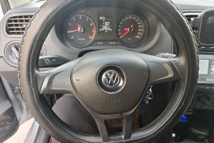 Used Volkswagen Polo 2014 1.4L Manual Fashion Edition
