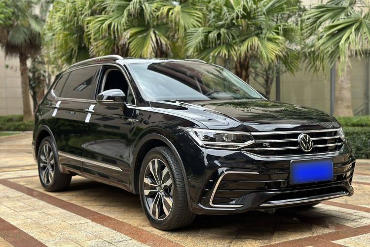 Used Volkswagen Tiguan L 2023 330TSI Automatic Two-Wheel Drive R-Line Enjoyment Edition