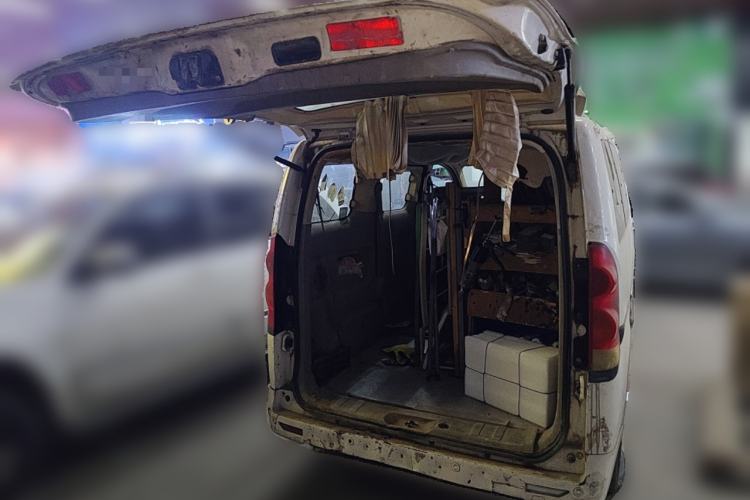 Used GAC Gonow Starry 2013 1.5L Seven-Seater Supreme Model
