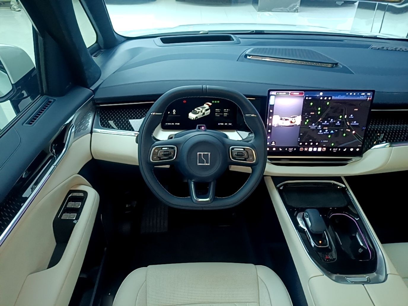 Zeekr 009 2024 7-Seater Aisle Version 108 kWh — снимка 13