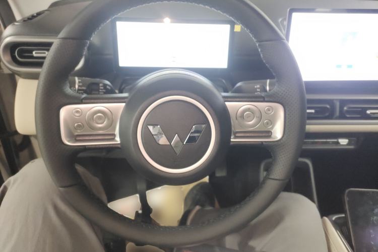 Used Wuling Bingo PLUS 2024 401 km Range 5-Seater Version