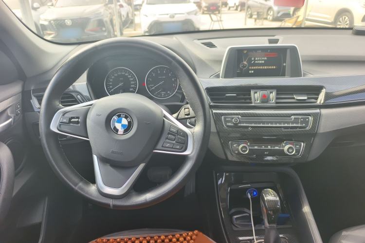 Used BMW X1 2016 sDrive18Li Fashion Model Interior 4