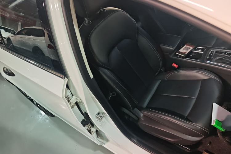 Used Roewe i6 2018 20T Automatic Flagship Edition
