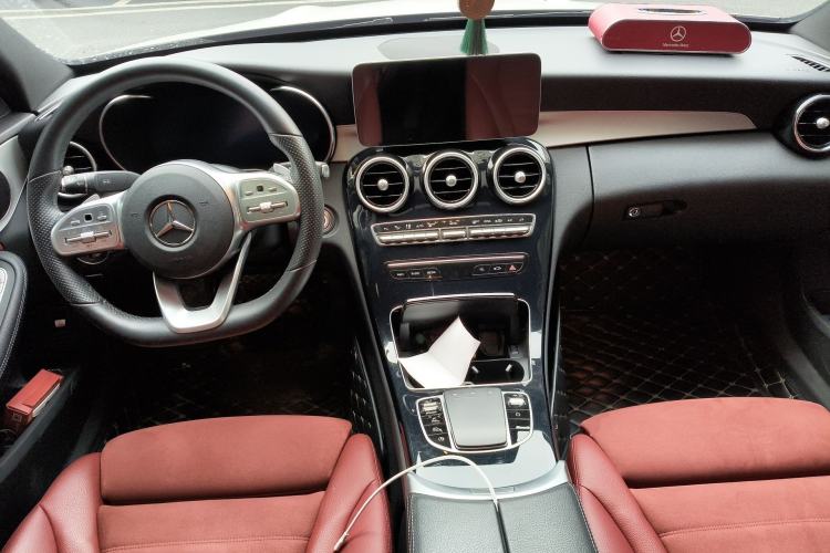 Used Mercedes-Benz C-Class 2020 C 260 Sport Edition Center Console