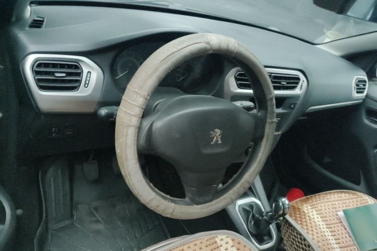 Used Peugeot 301 2014 1.6L Manual Comfort Edition Steering Wheel
