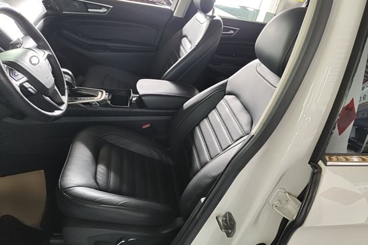Used Ford Edge 2016 EcoBoost 245 Four-Wheel Drive Titanium Edition 7-Seater