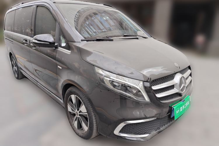 Used Mercedes-Benz V-Class 2021 V 260 Prestige Edition Front Right 45 Deg