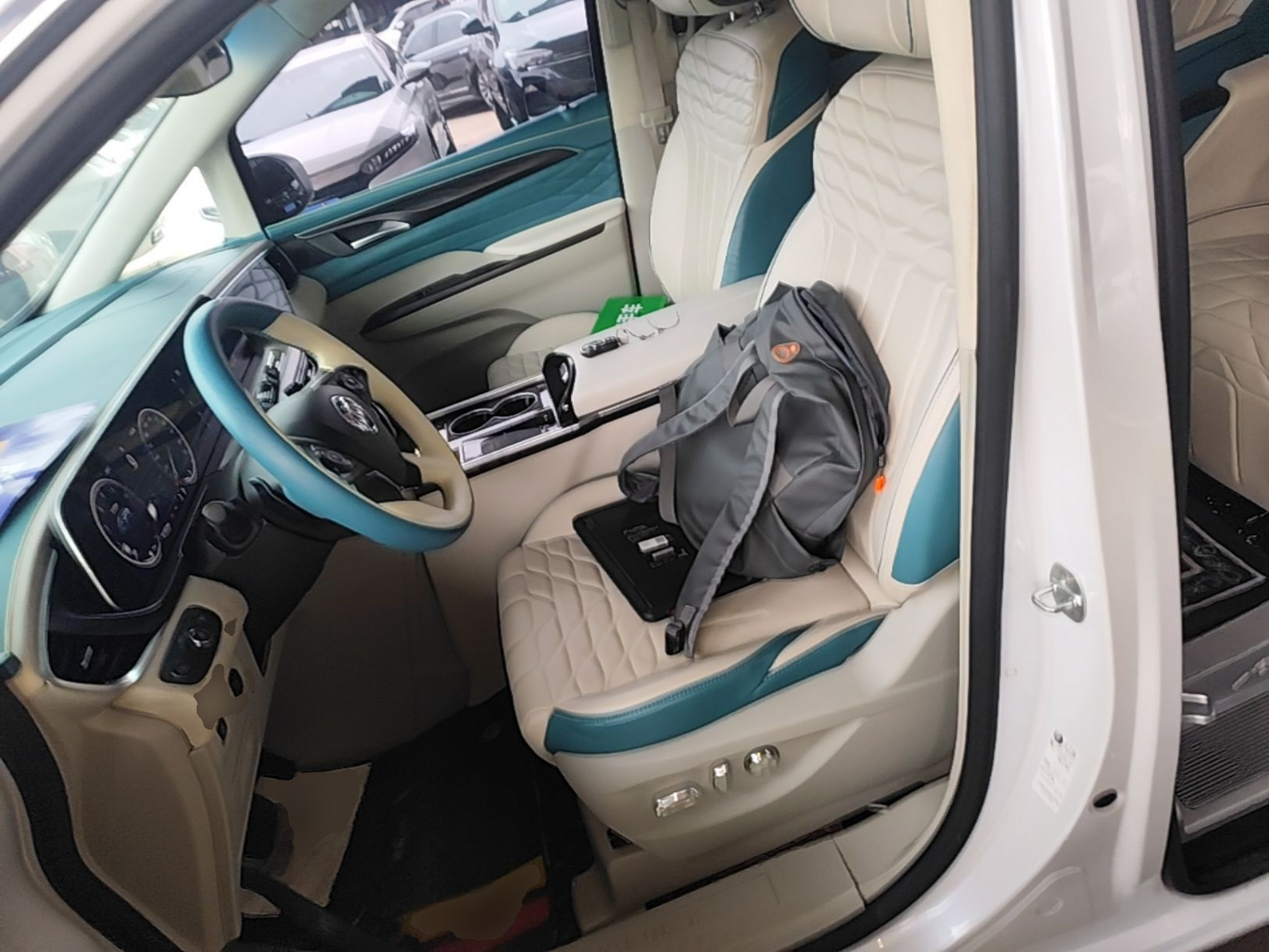 Interior delantero