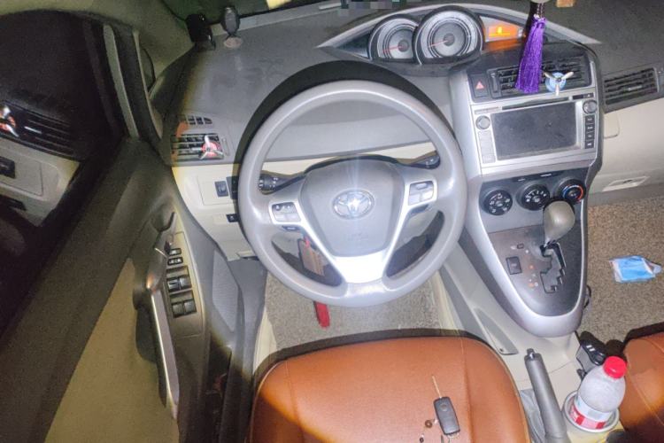 Used Toyota Verso 2014 Starlight 180E CVT Elite Edition