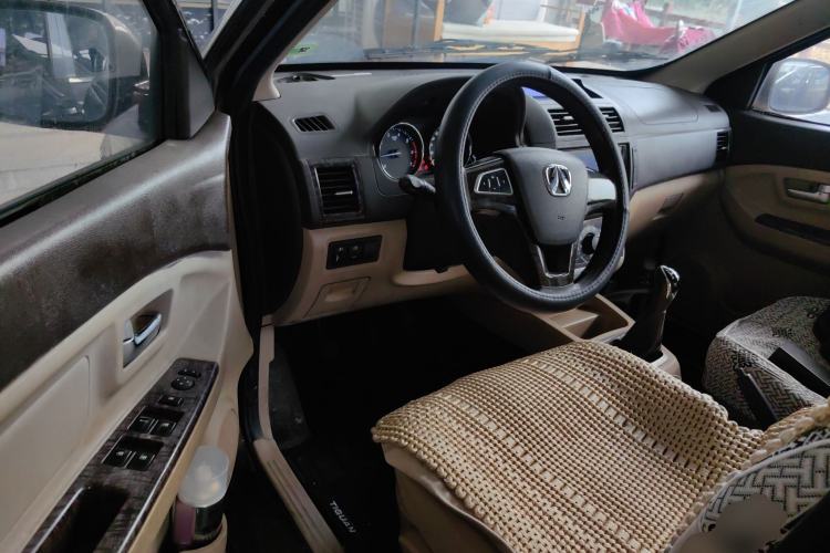 Used BAIC Weiwang M30 2015 1.5L Comfort Version BJ415B Driver Seat