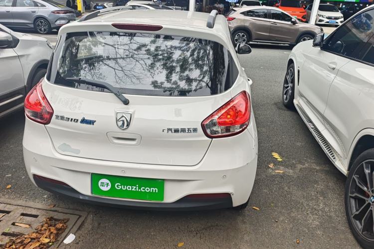 Used Baojun 310 2017 1.5L Automatic Fashion Model Right Rear Taillight