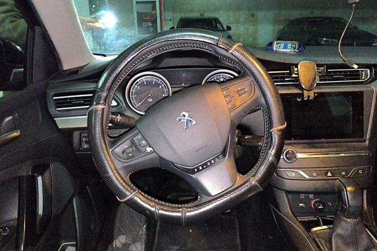 Used Peugeot 408 2014 1.8L Automatic Luxury Edition Steering Wheel