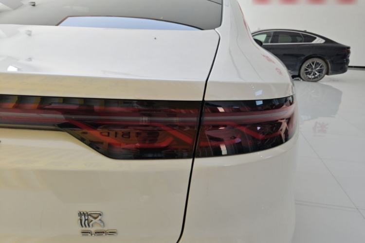 Used BYD Han 2022 EV Genesis Edition 610KM All-Wheel Drive Premium Model
