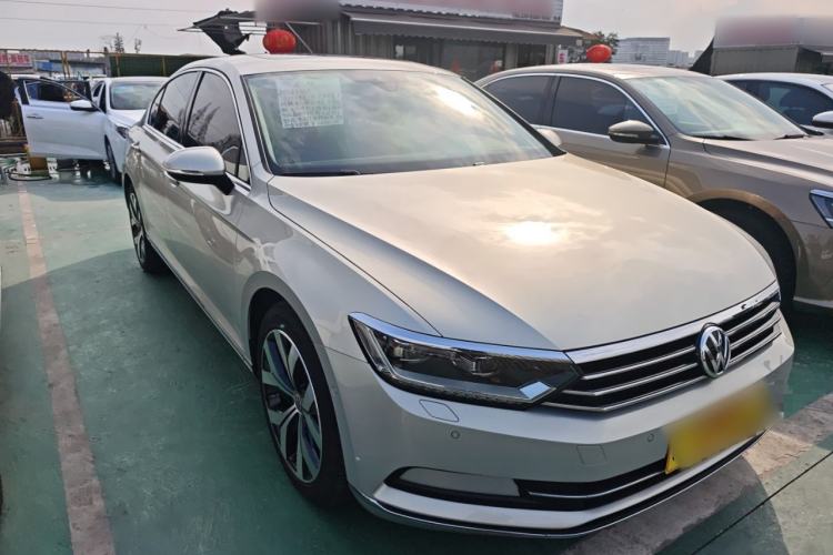 Used Volkswagen Magotan 2018 330TSI DSG Luxury Model
